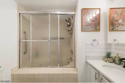 15 Boulder Run Rd, Paterson, NJ 07501 - Photo 12