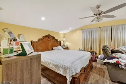 31 Mertz Ave, Belleville, NJ 07109 - Photo 18