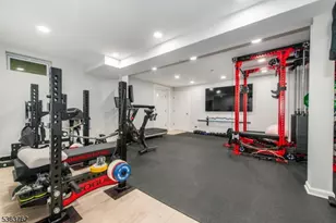 12 Ravine Rd, Verona, NJ 07044 - Photo 44