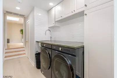 12 Ravine Rd, Verona, NJ 07044 - Photo 24