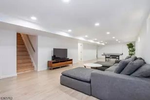 12 Ravine Rd, Verona, NJ 07044 - Photo 38