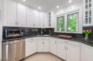 12 Ravine Rd, Verona, NJ 07044 - Photo 14