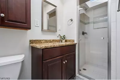 22 Brook Hollow Ln, New Providence, NJ 07974 - Photo 20