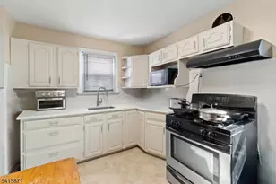 326 Eastern Pkwy, Newark, NJ 07106 - Photo 6