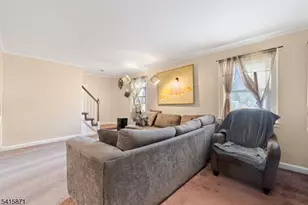 326 Eastern Pkwy, Newark, NJ 07106 - Photo 2
