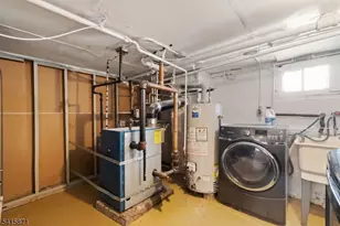 326 Eastern Pkwy, Newark, NJ 07106 - Photo 16