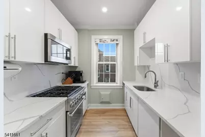 133 Summit Ave #16, Summit, NJ 07901 - Photo 8