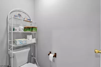 208 E Price St, Linden, NJ 07036 - Photo 28