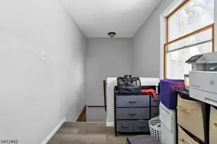 208 E Price St, Linden, NJ 07036 - Photo 18