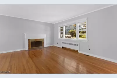 97 Mc Cosh Rd, Clifton, NJ 07043 - Photo 4