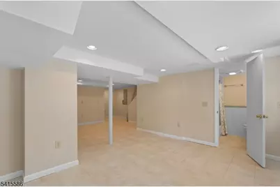 97 Mc Cosh Rd, Clifton, NJ 07043 - Photo 20