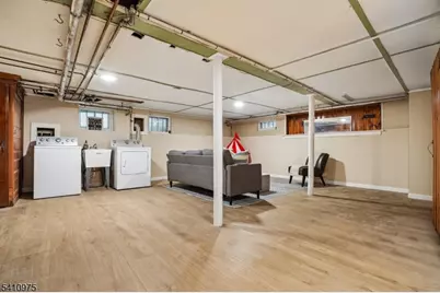 25 Burnett Ter, Maplewood, NJ 07040 - Photo 30