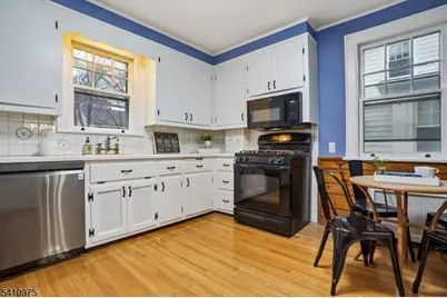 25 Burnett Ter, Maplewood, NJ 07040 - Photo 12