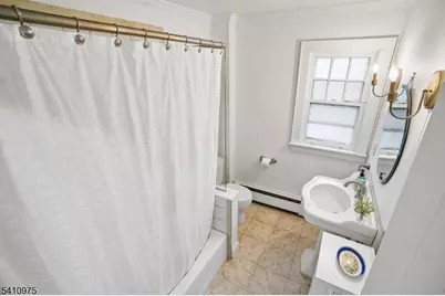 25 Burnett Ter, Maplewood, NJ 07040 - Photo 24