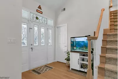 9 Hartley Ln, Bernards Township, NJ 07920 - Photo 8