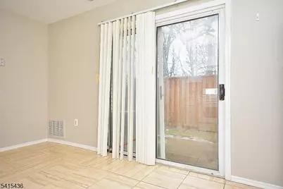 55 Canterbury Cir, Franklin Township, NJ 08873 - Photo 10