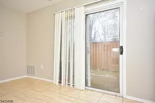 55 Canterbury Cir, Franklin Township, NJ 08873 - Photo 10