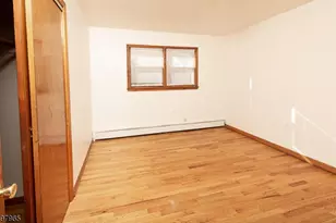 900 S Park Ave, Linden, NJ 07036 - Photo 8