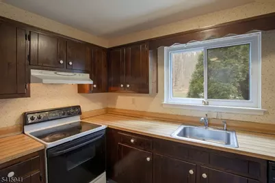 16299 Dell Pl, Stanhope, NJ 07874 - Photo 10