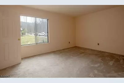 16299 Dell Pl, Stanhope, NJ 07874 - Photo 6