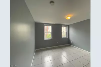 87 1st St #2, Elizabeth, NJ 07206 - Photo 2