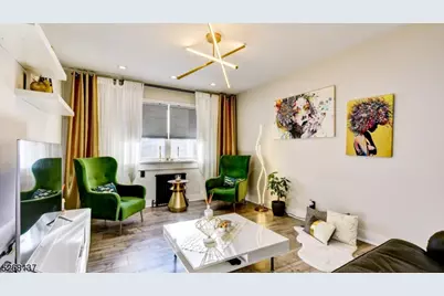 1504 W Terrace Cir #4, Teaneck Township, NJ 07666 - Photo 4