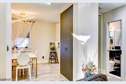 1504 W Terrace Cir #4, Teaneck Township, NJ 07666 - Photo 8