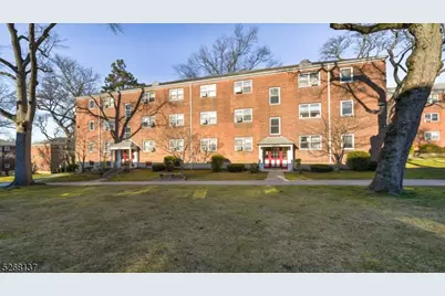 1504 W Terrace Cir #4, Teaneck Township, NJ 07666 - Photo 22