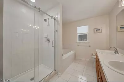 5 Candour Ct, Washington Township, NJ 07853 - Photo 18