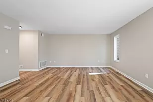 3 Augusta Dr, Clinton Township, NJ 08801 - Photo 8