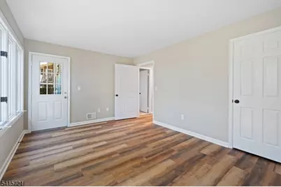 3 Augusta Dr, Clinton Township, NJ 08801 - Photo 10