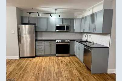 60 Parkway Dr, East Orange, NJ 07017 - Photo 4