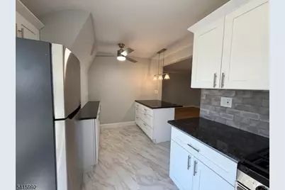 160 Gordonhurst Ave #A32, Montclair, NJ 07043 - Photo 4