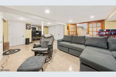 1272 Robinson Ter, Union Township, NJ 07083 - Photo 18