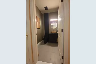 93 Perez Dr, Newark, NJ 07103 - Photo 4