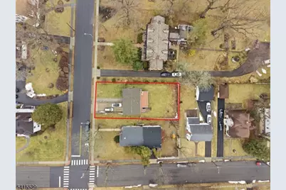 674 Berkeley Ave, Orange, NJ 07050 - Photo 4