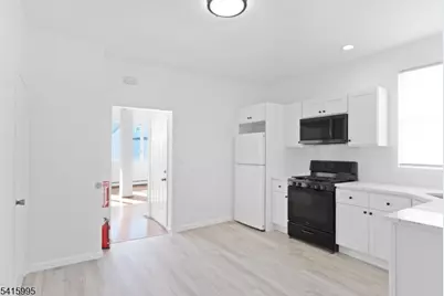 118 Ray St, Garfield, NJ 07026 - Photo 8