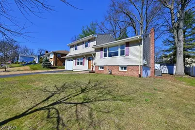 7 Robin Rd, Fanwood, NJ 07023 - Photo 2