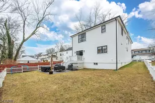 13 Mt Pleasant Pkwy, Livingston, NJ 07039 - Photo 48