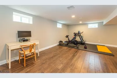 13 Mount Pleasant Pkwy, Livingston, NJ 07039 - Photo 42