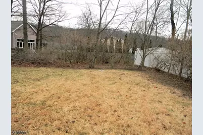 8 Beech Dr, Hardyston Township, NJ 07460 - Photo 20