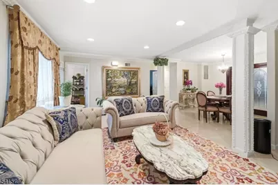 800 Delalla Ter, Ridgefield, NJ 07657 - Photo 8