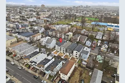 589 S 18th St, Newark, NJ 07103 - Photo 8