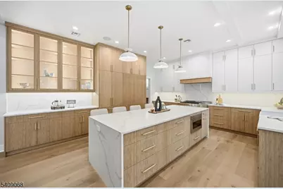 33 Tower Rd, Livingston, NJ 07039 - Photo 12