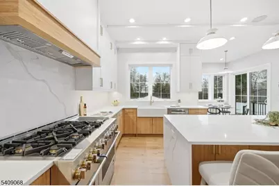 33 Tower Rd, Livingston, NJ 07039 - Photo 16