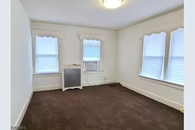 254 W Franklin St #2, Bound Brook, NJ 08805 - Photo 12