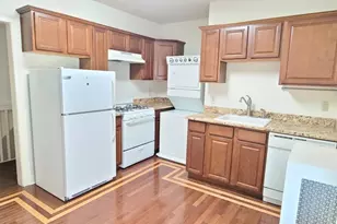 254 W Franklin St, Bound Brook, NJ 08805 - Photo 4