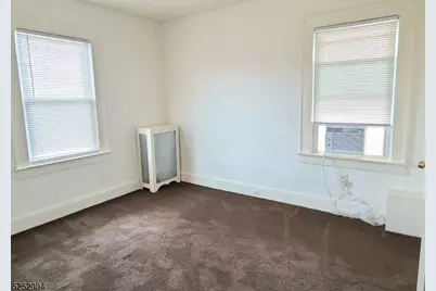 254 W Franklin St #2, Bound Brook, NJ 08805 - Photo 12