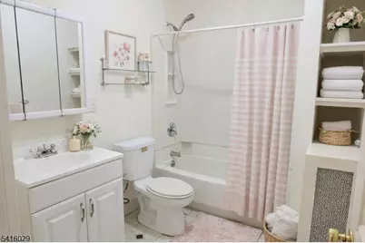 254 W Franklin St #2, Bound Brook, NJ 08805 - Photo 6
