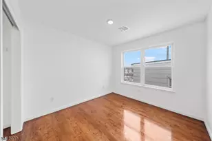 335 S 20th St, Newark, NJ 07103 - Photo 10